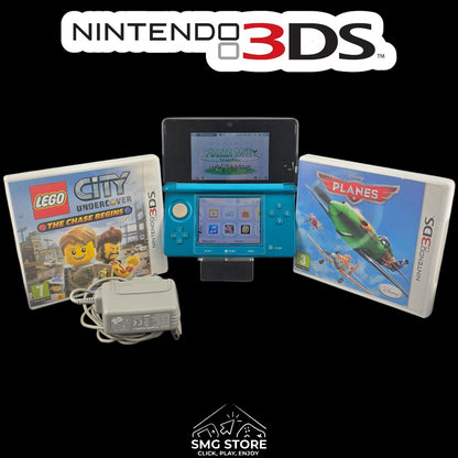 Nintendo 3DS Turquoise Blue - Original Charger and 2 3D Games